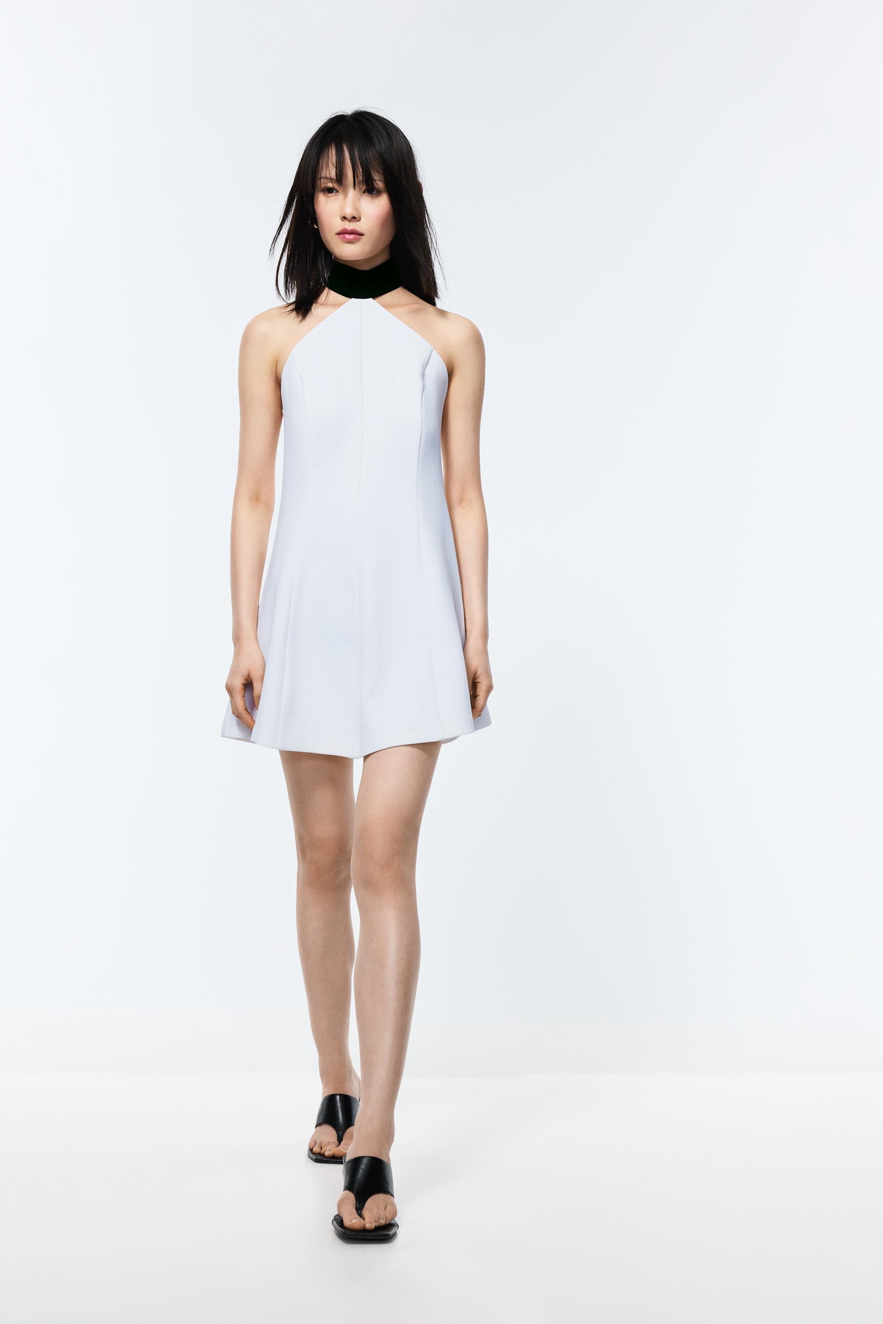 Vestido corto cuello halter