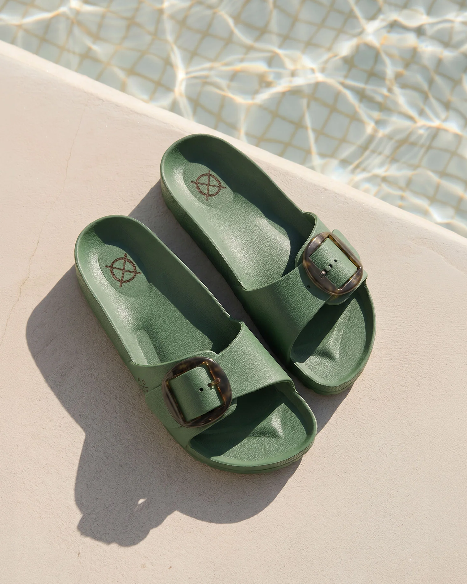 Sandalia Plana Aqua Babaro Kaki Beige