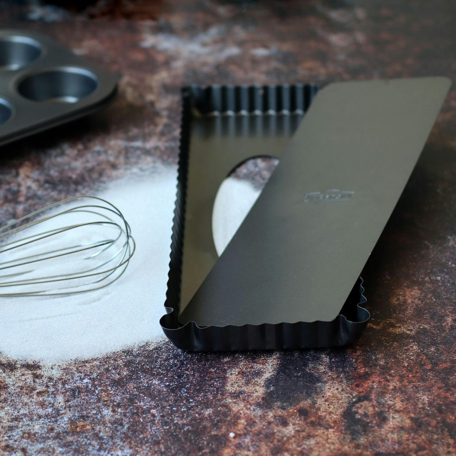 AMANDINE - Moule à tarte rectangulaire en acier carbone 35 x 13cm