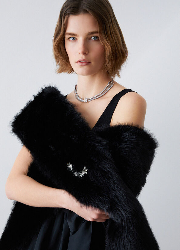 Stola con spilla gioiello