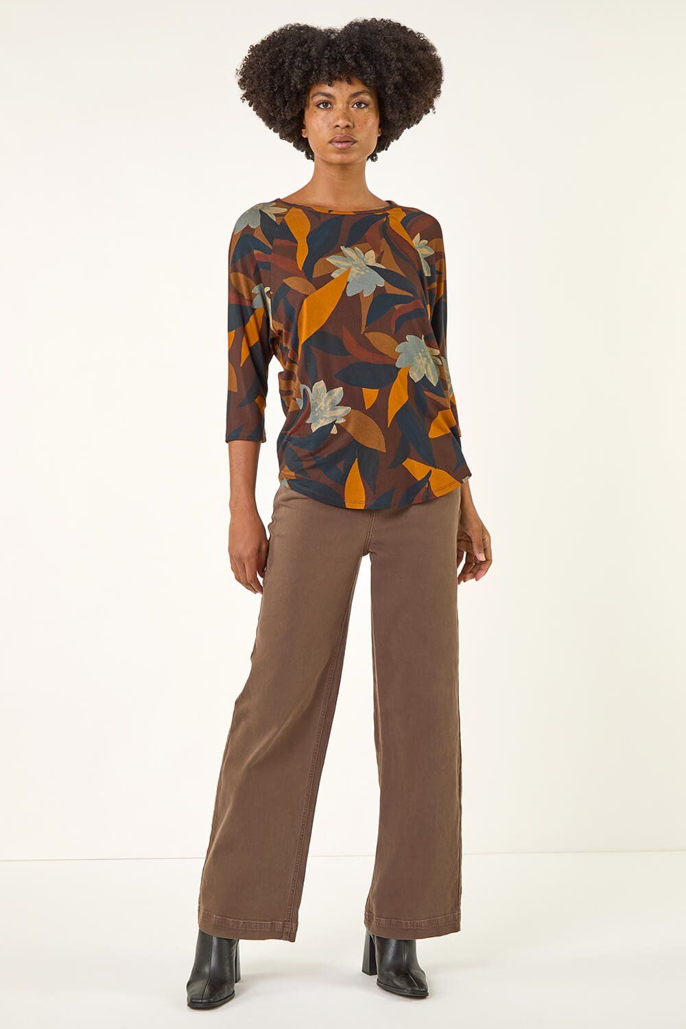 Roman Floral Print Curved Hem Top