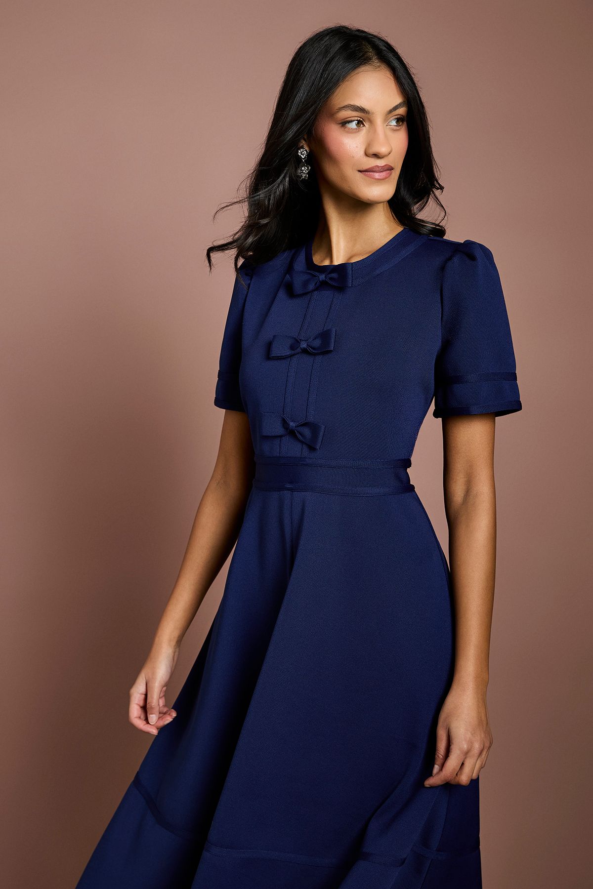 Coast Petite Bow Front Short Sleeve Bandage Midi Dress