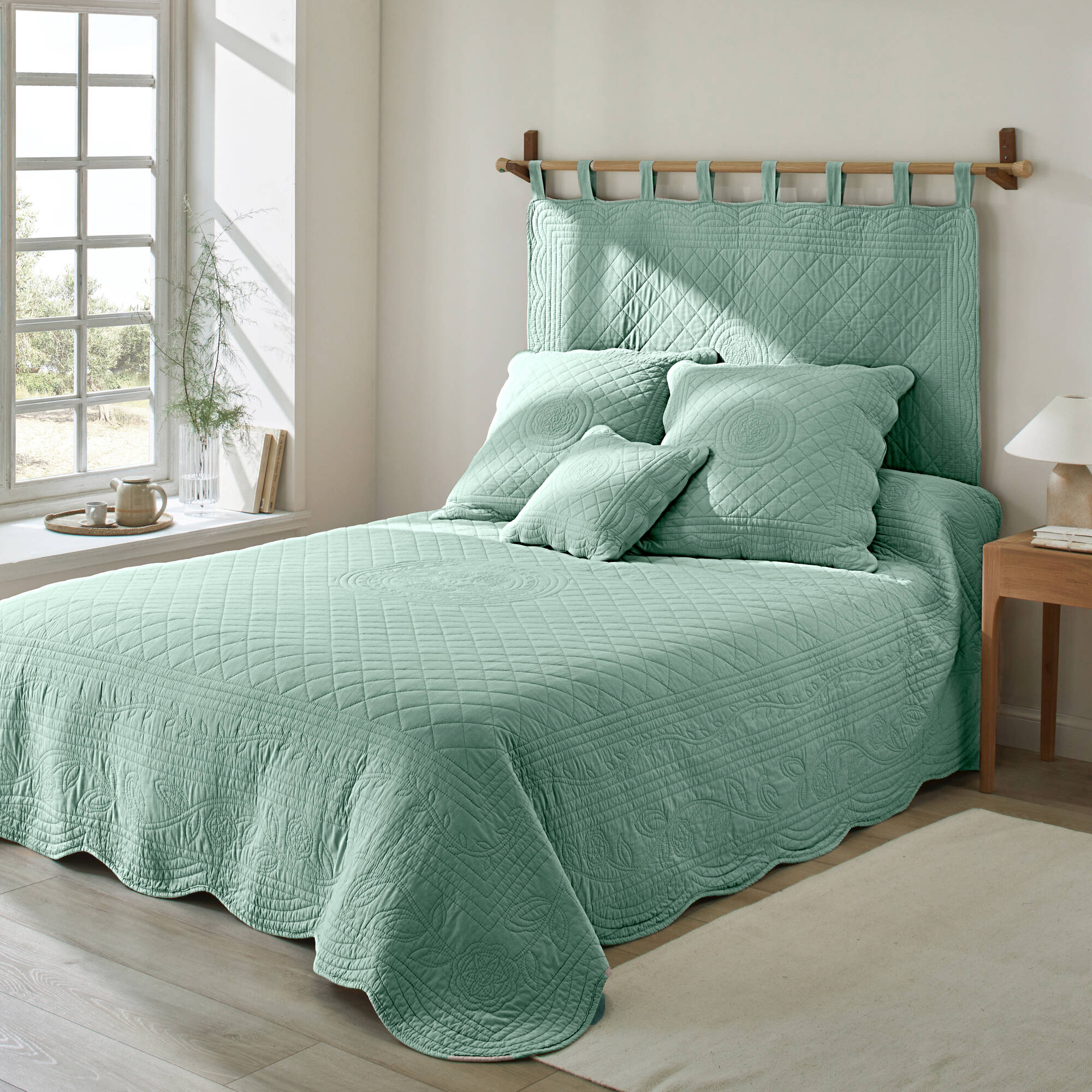 T&ecirc;te de lit unie coton style boutis Cassandre