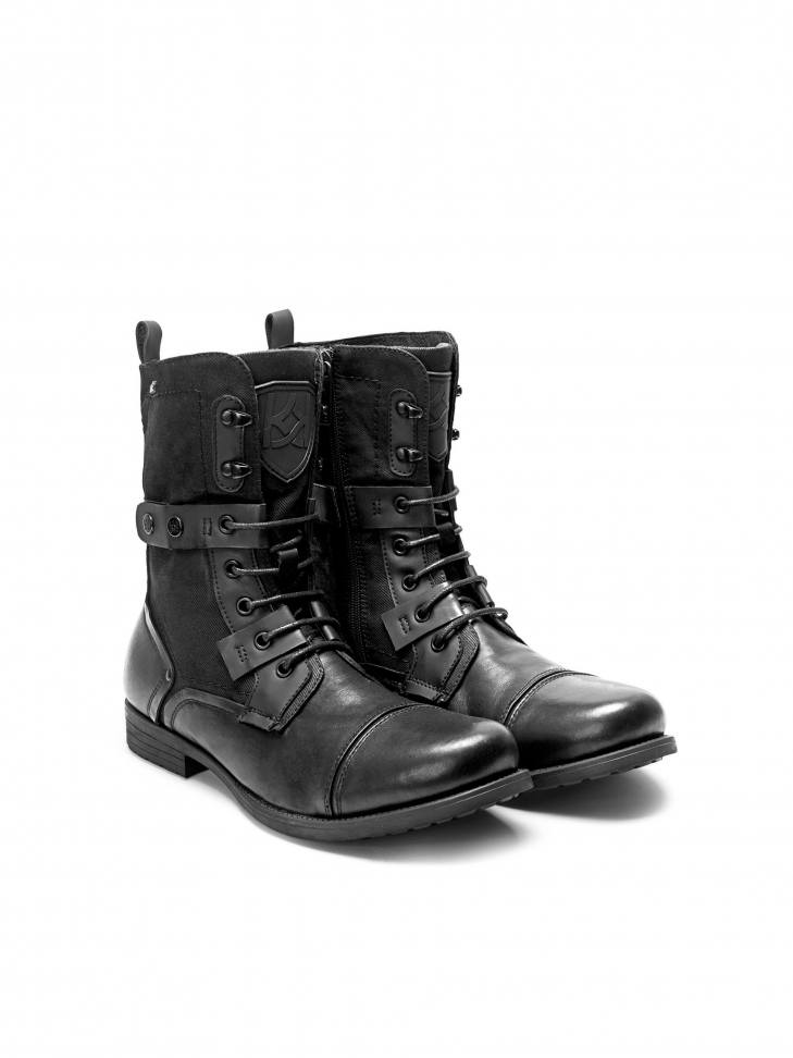 Men’s black boots