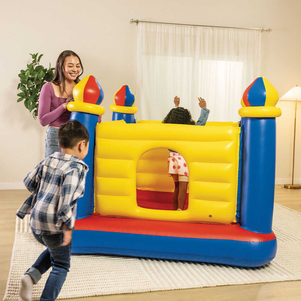 Trampoline gonflable château fort