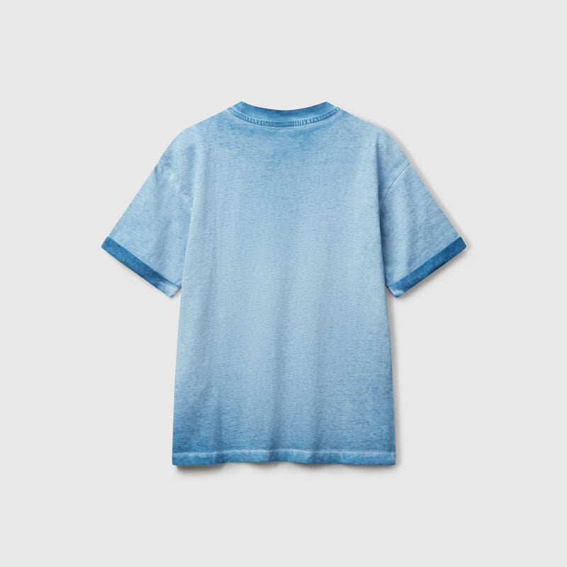 Oversized t-shirt with embroidery