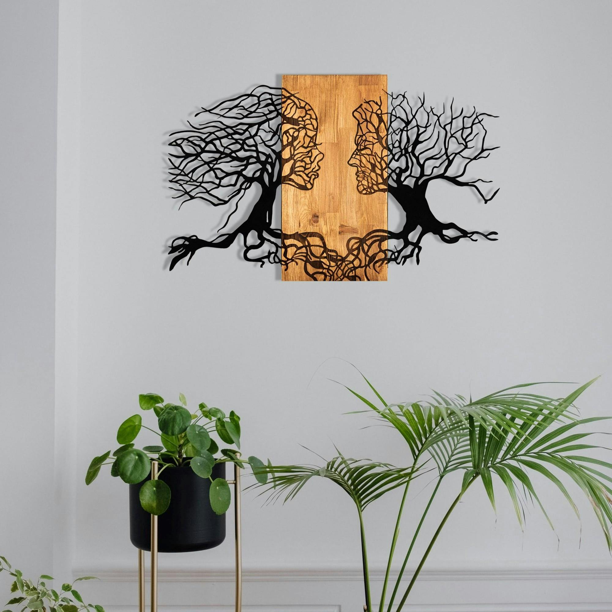 Décoration murale chambre – visages stylisés métal et bois