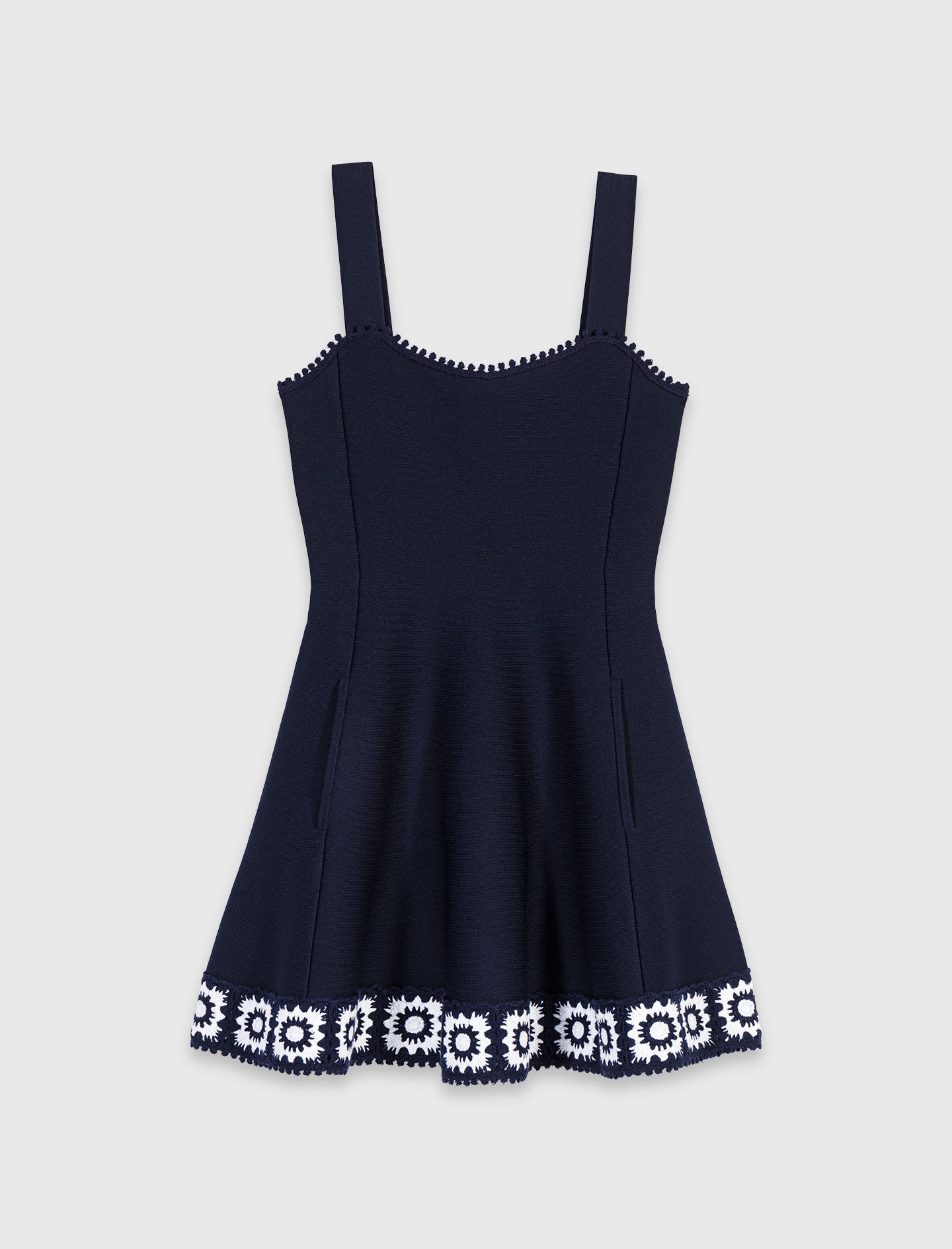 Robe avec empiècements crochet