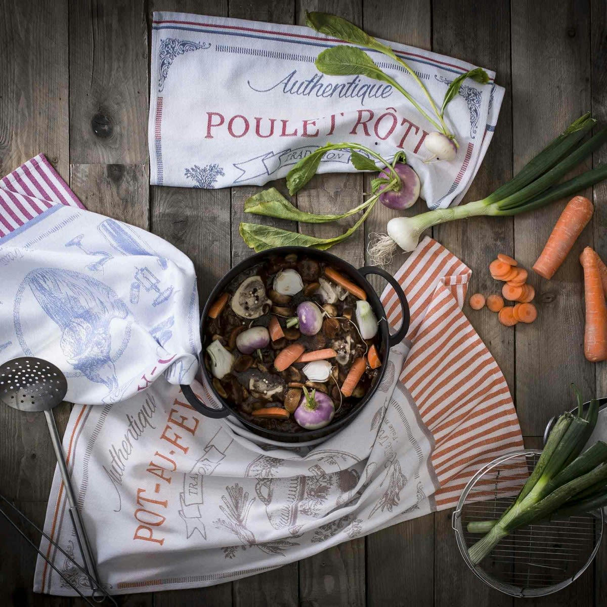 COQ AU VIN - Torchon en coton rouge 50x75