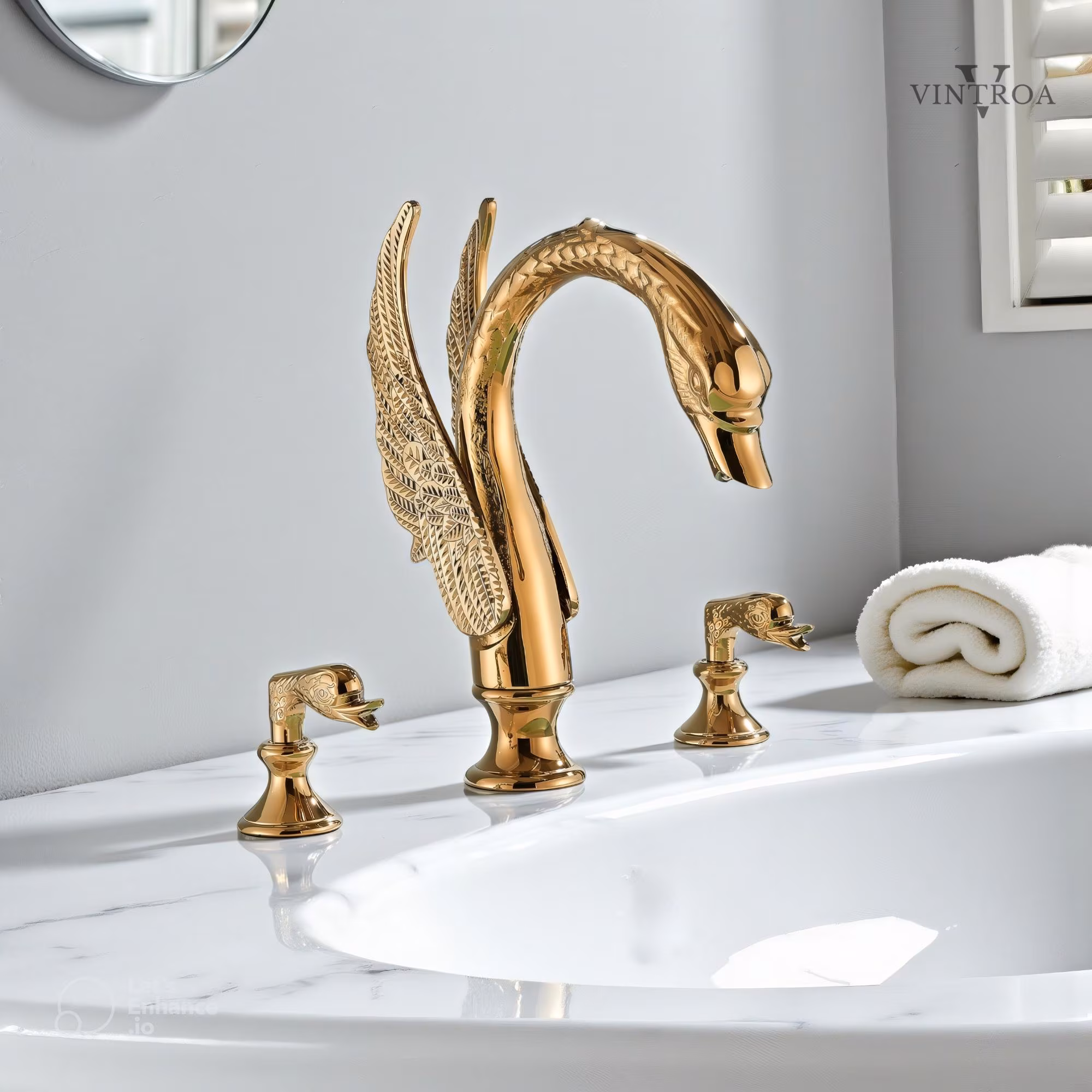 Gold Brass Swan Basin Faucet , Animal Bathroom Sink Tap , Luxury Mixer
