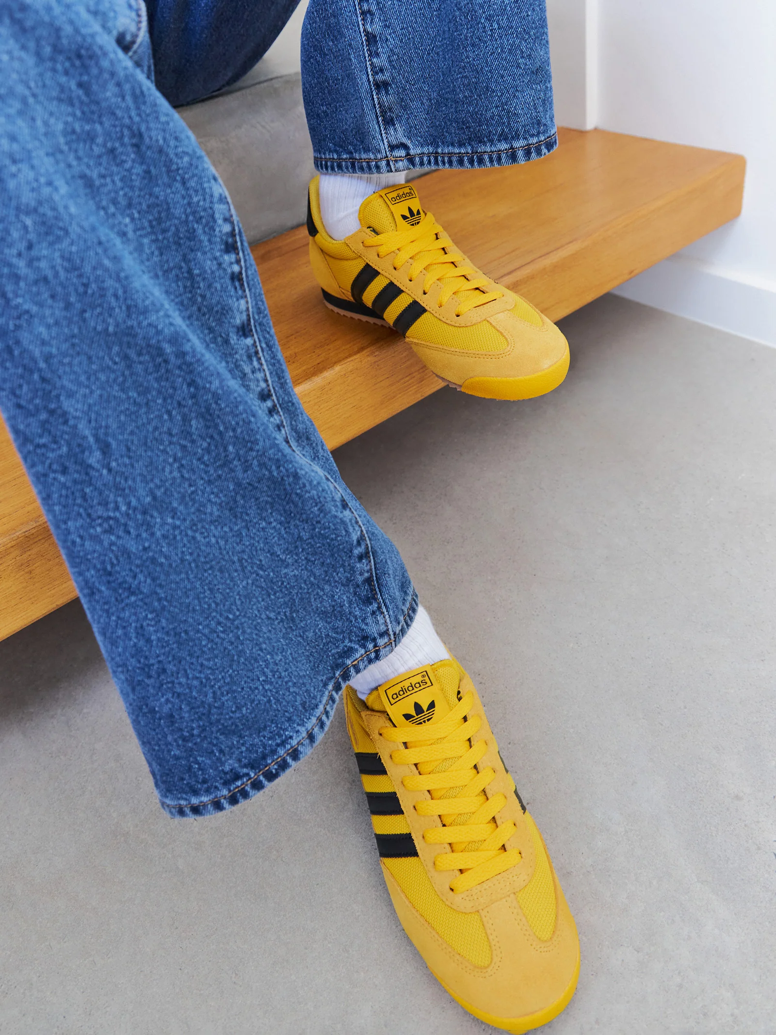 Unisex R71 Sneakers