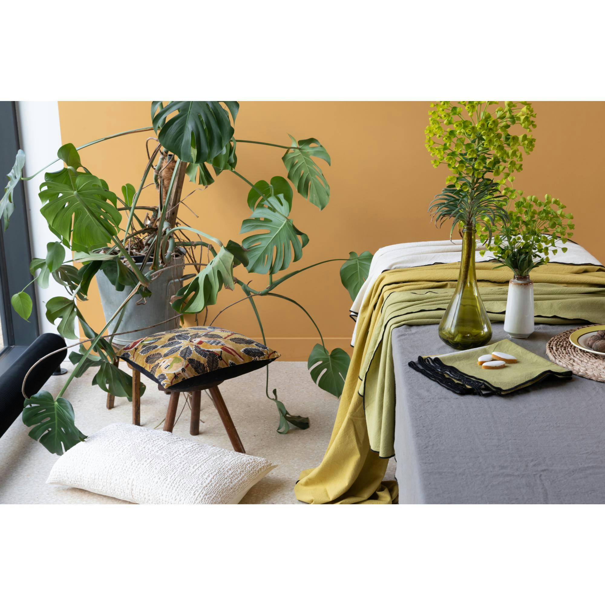 GRACE - Nappe recyclée  en coton kaki 140 x 250