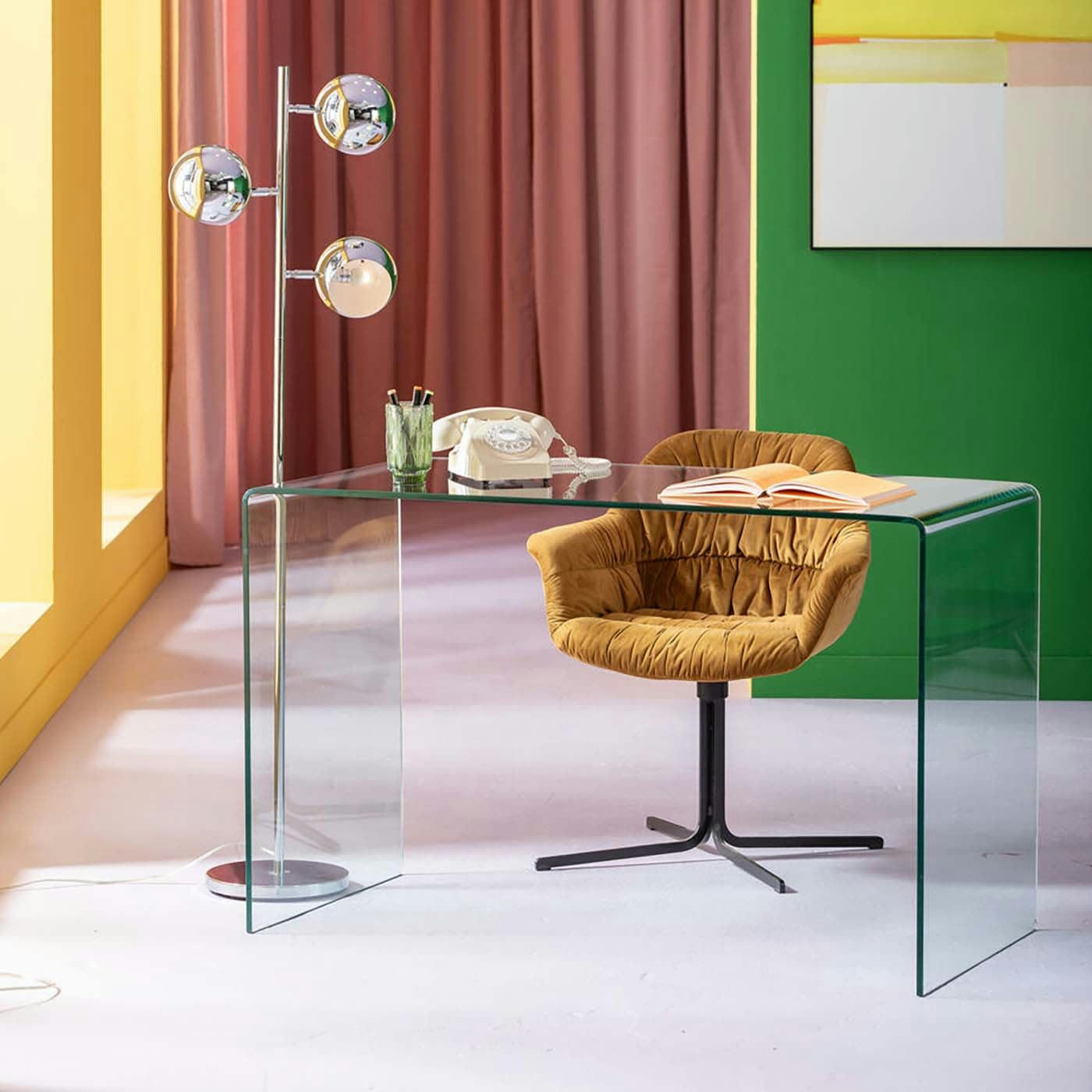 COLMAR - Fauteuil de table pivotant en velours jaune et acier
