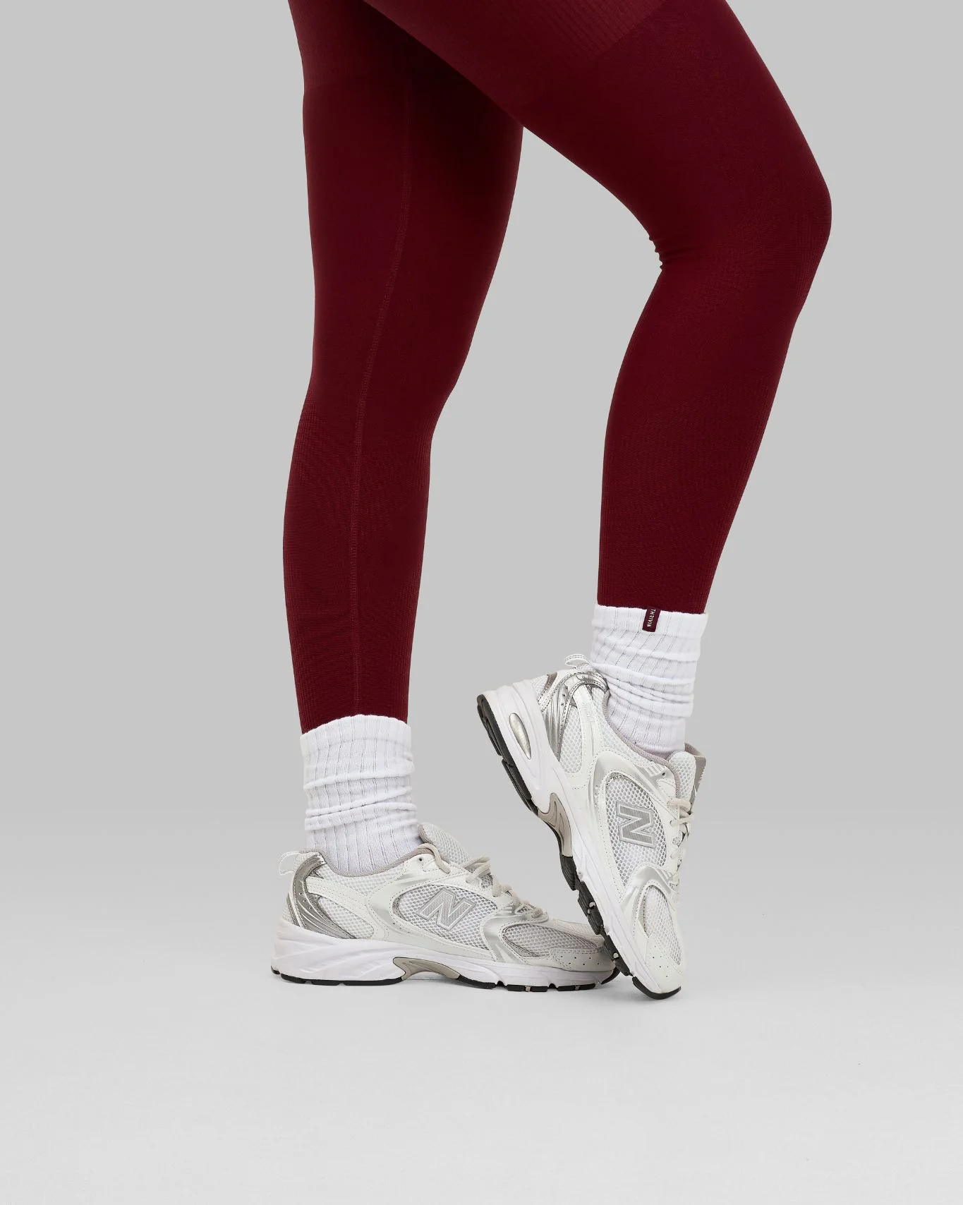 THRIVIN Ruffle Socks Long | White