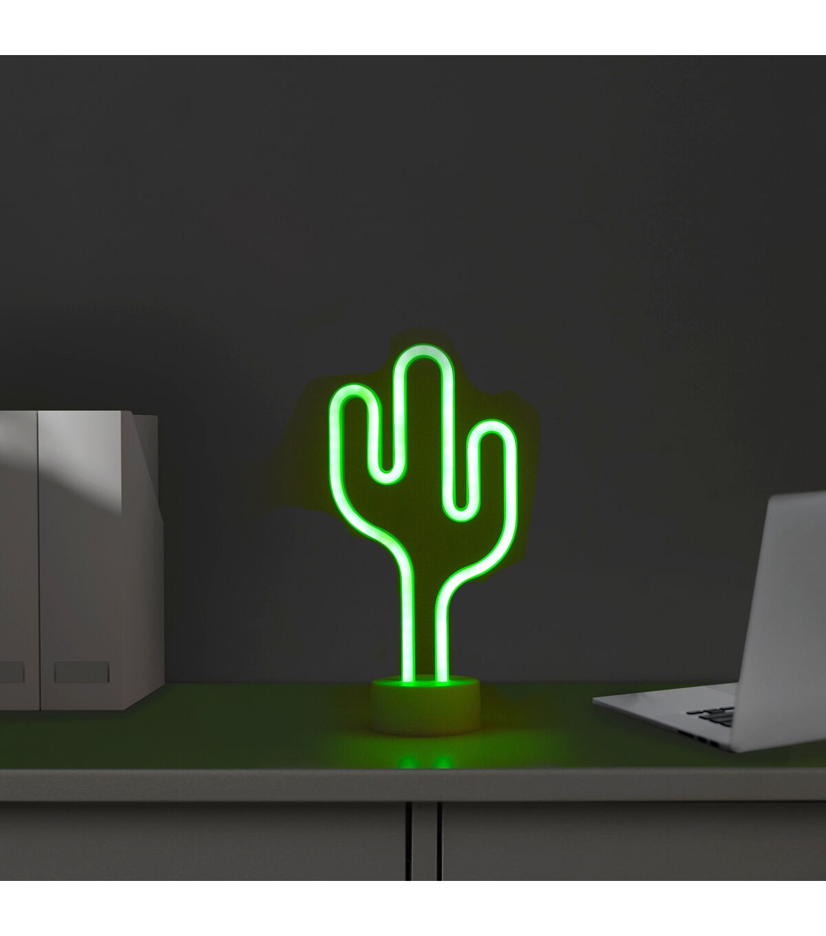 Northlight 11.5 Battery Operated Neon LED Green Cactus Table Light