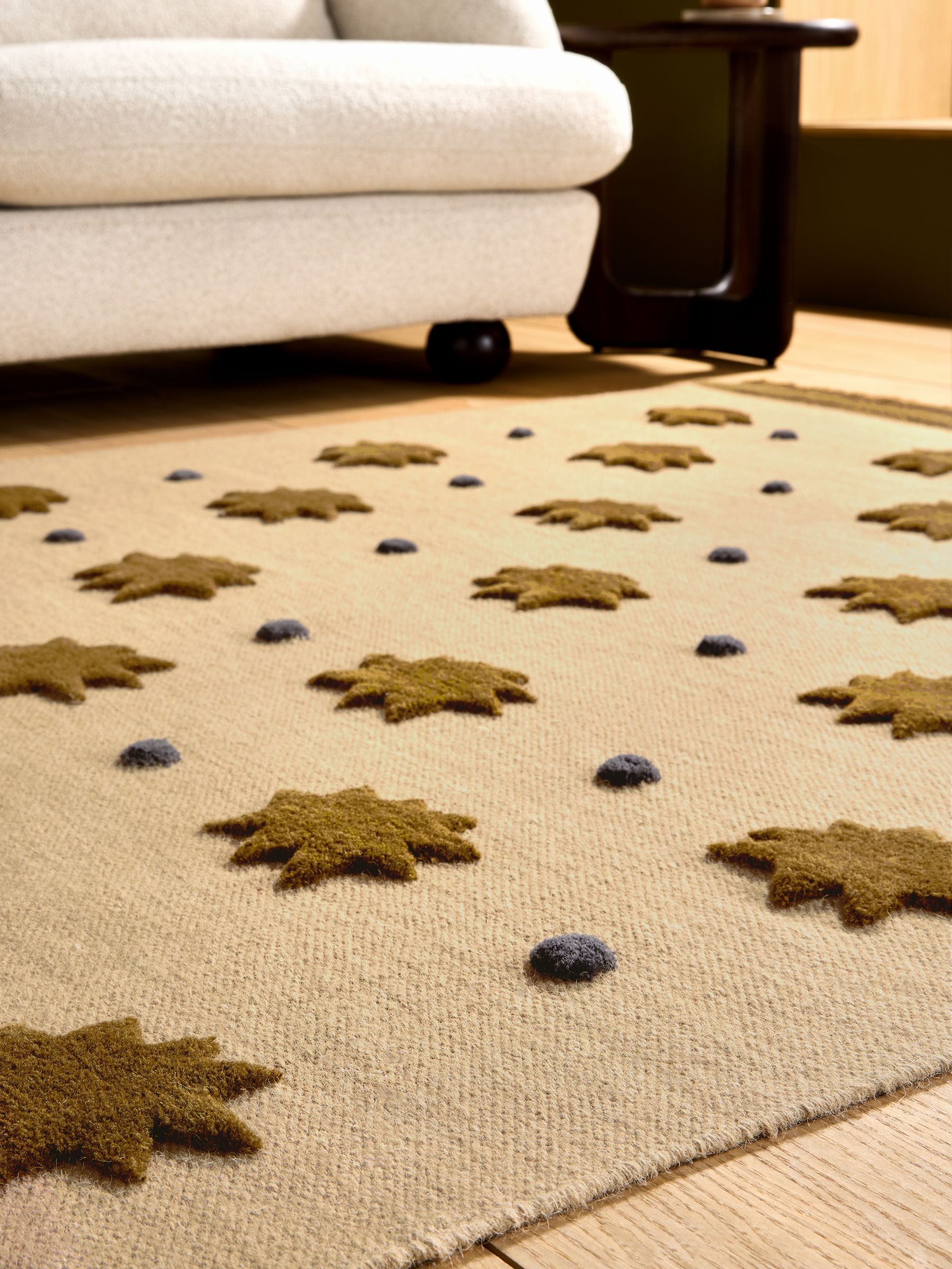 Kosmic Flat Weave Wool Tufted Rug in Natural