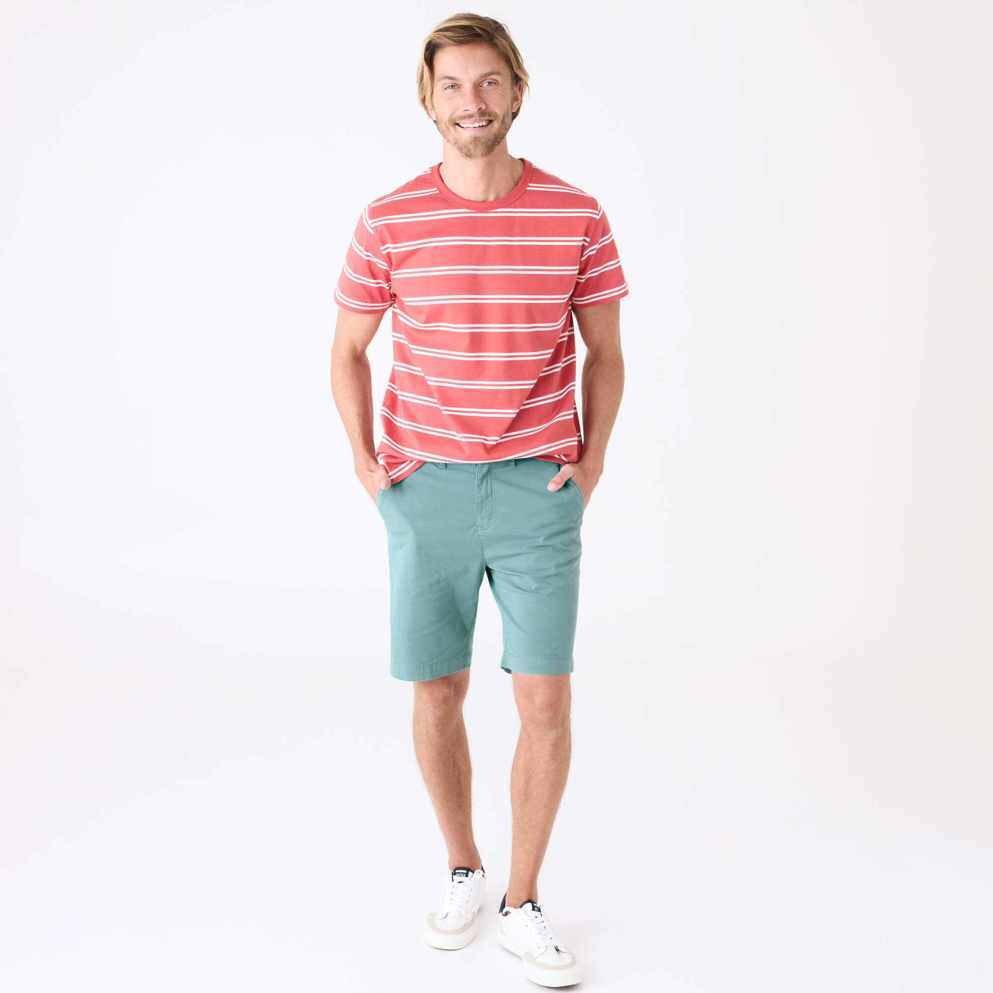 Bermuda chino arrondi sous le ventre
