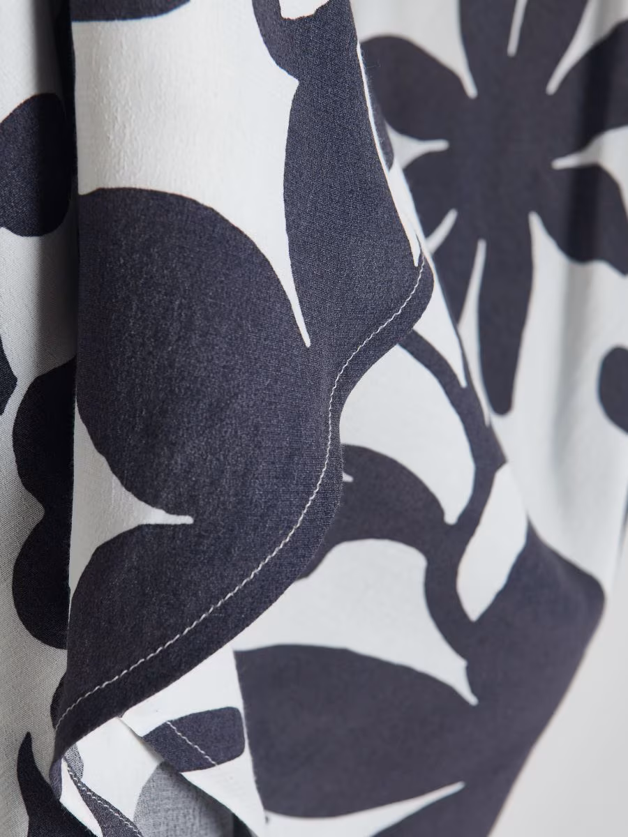 Ladies' Skirt