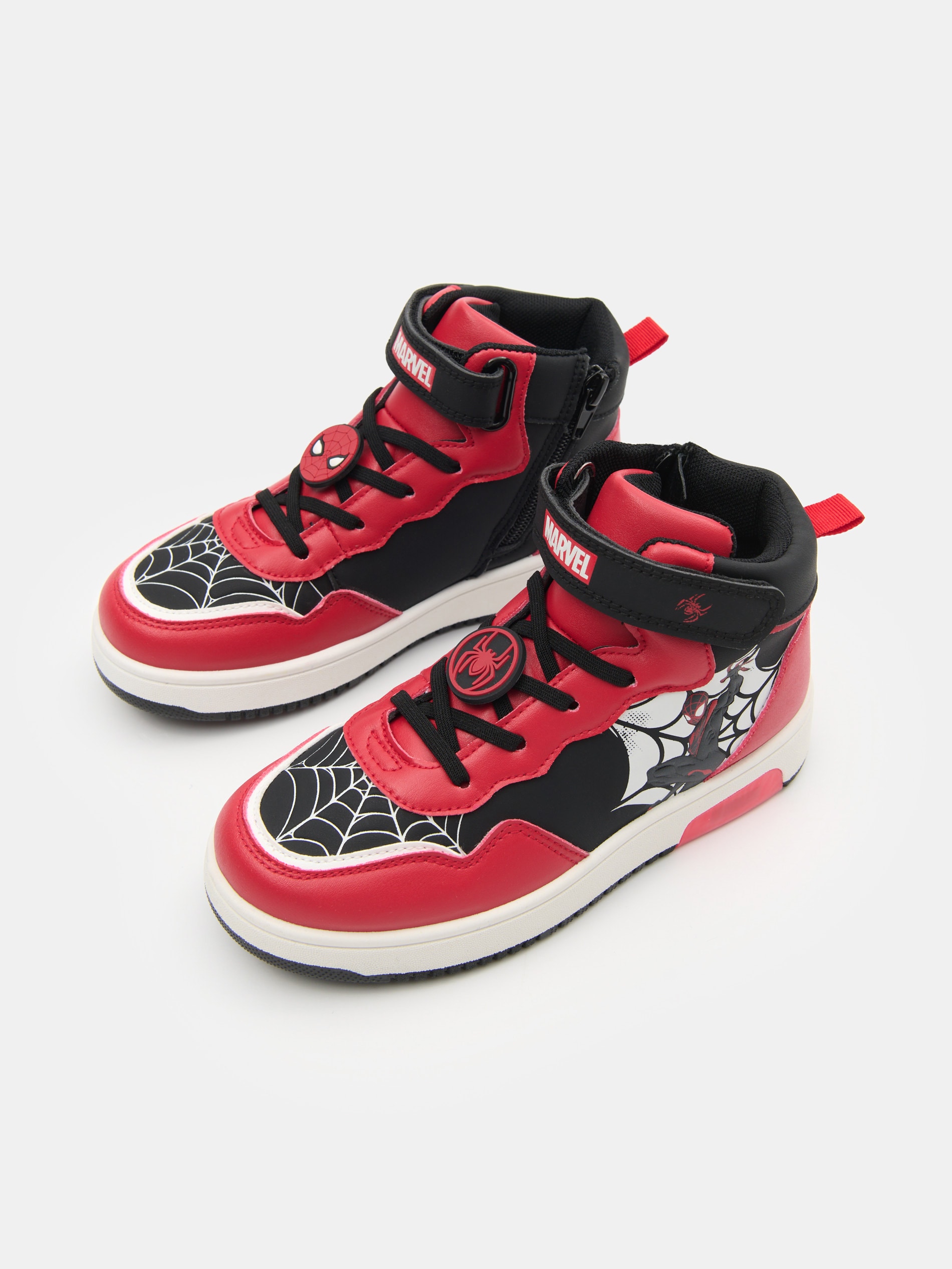 Wysokie sneakersy Spider-Man z lampką LED i motywem sieci