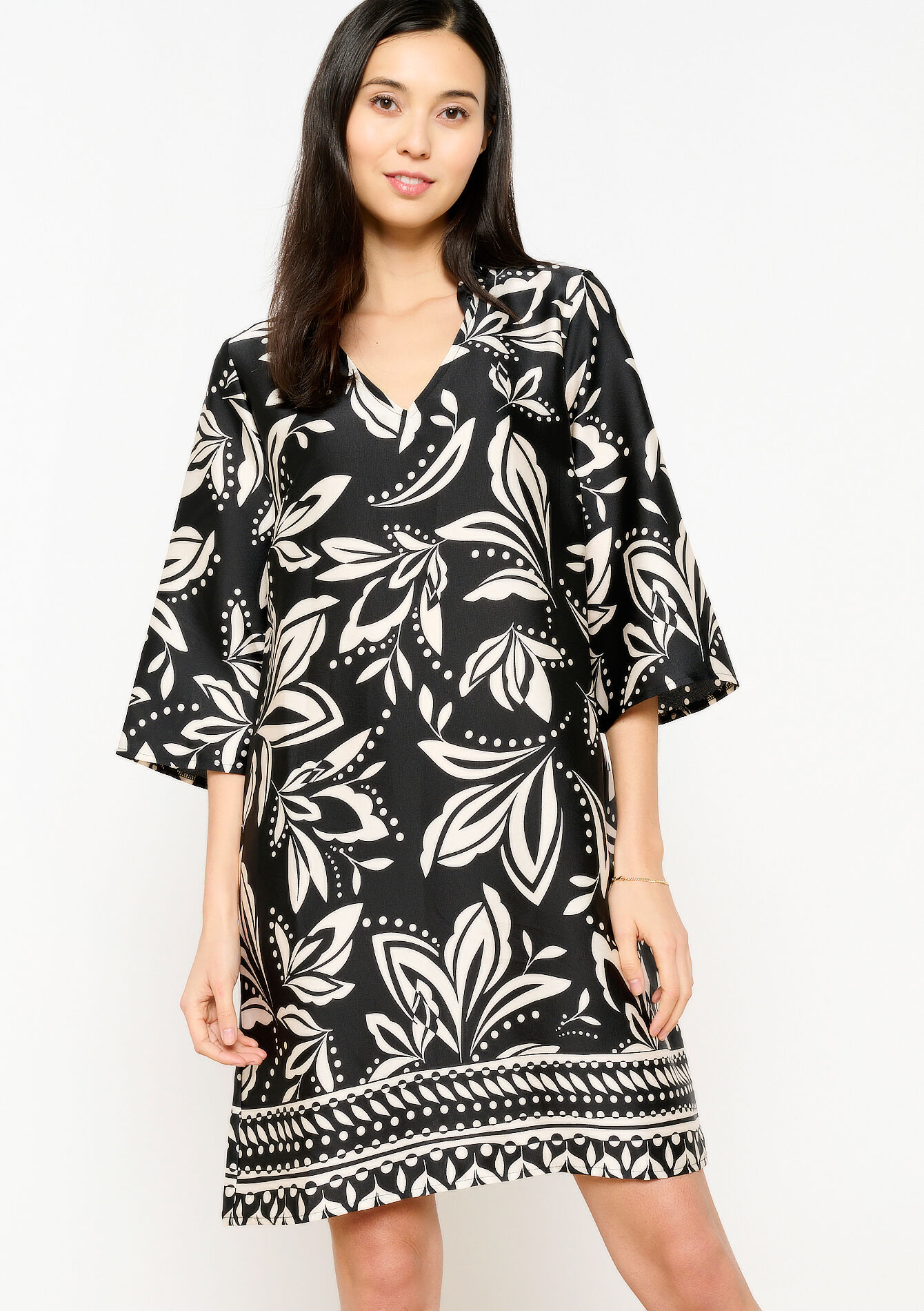 Satijnen jurk met bloemenprint