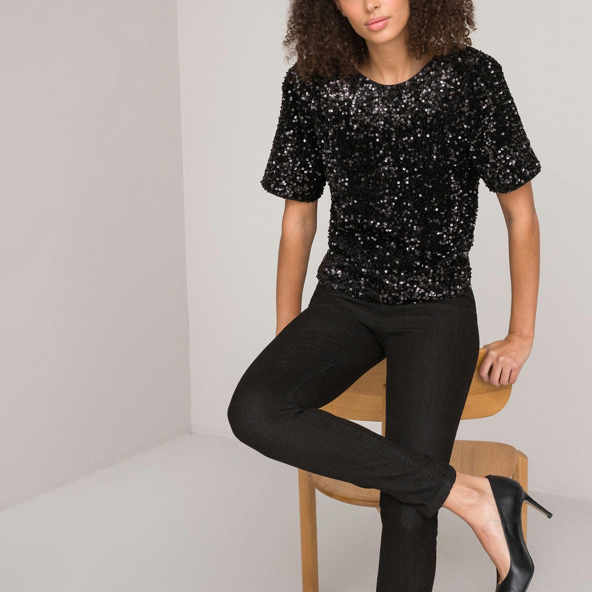 Blouse col rond à sequins, manches courtes