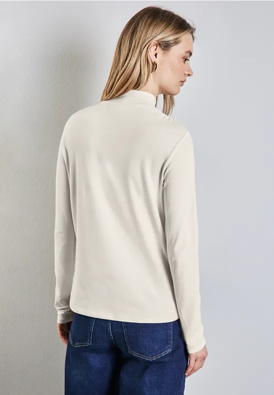 Shirt mit geraffter Schulter