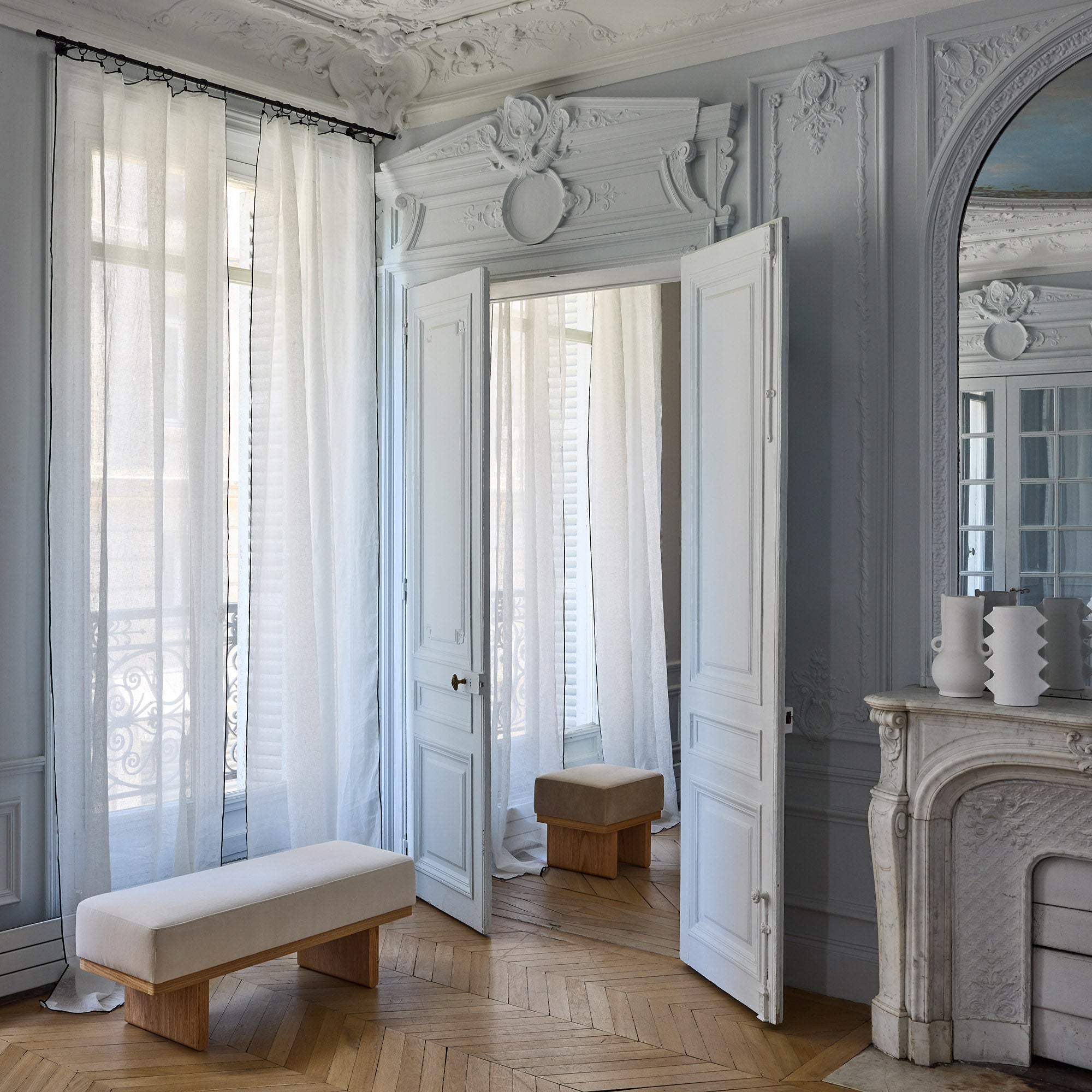 Madura Veiling Shadow puur witte en zwarte hommel 200x280 cm