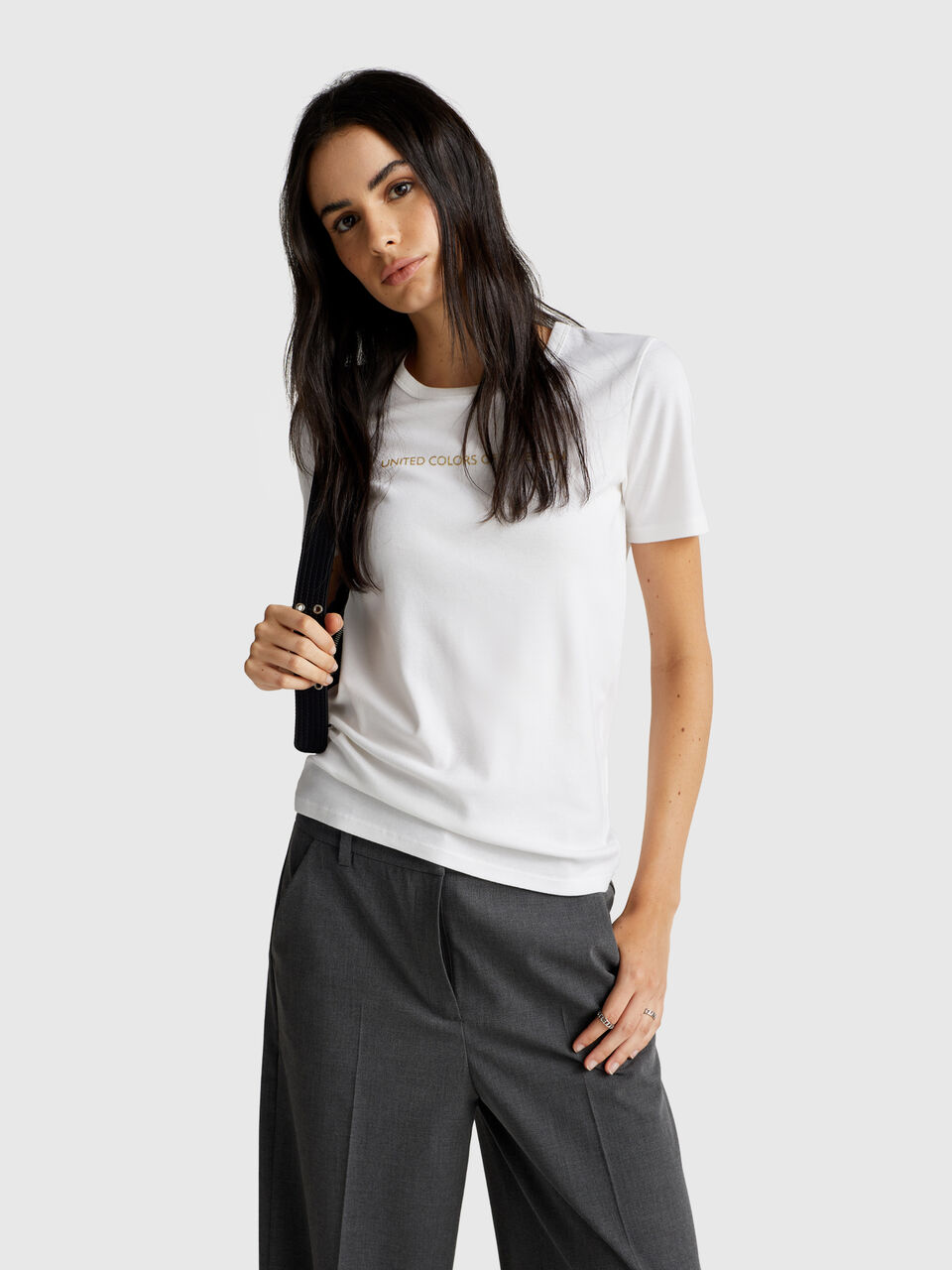 T-shirt in 100% cotton with glitter print logo