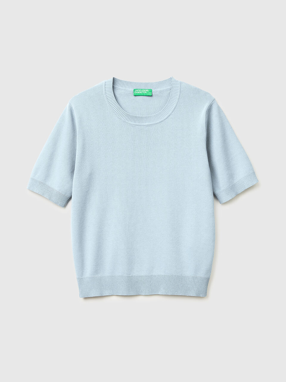 Light blue short sleeve sweater