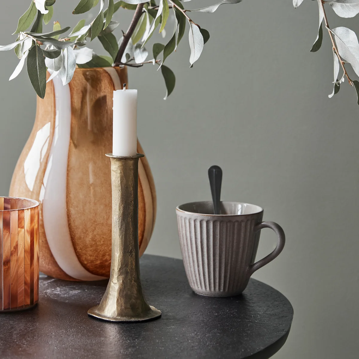 House Doctor - Ticca Kerzenständer, H16 cm, Antik-Gold