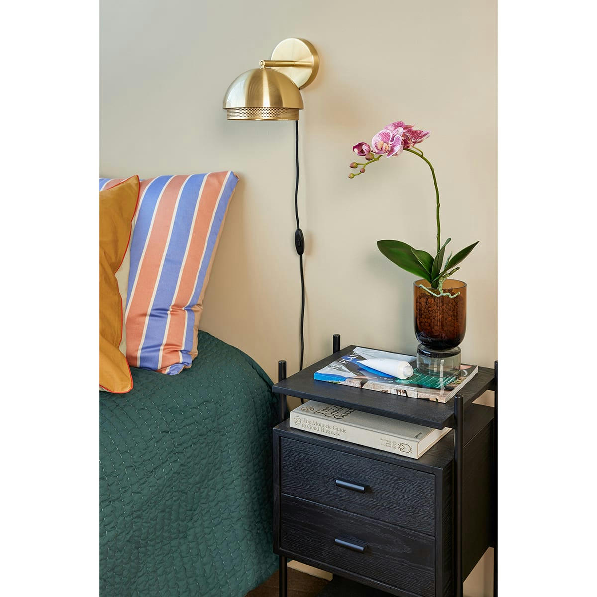 VALLEY - Lampe de table en laiton