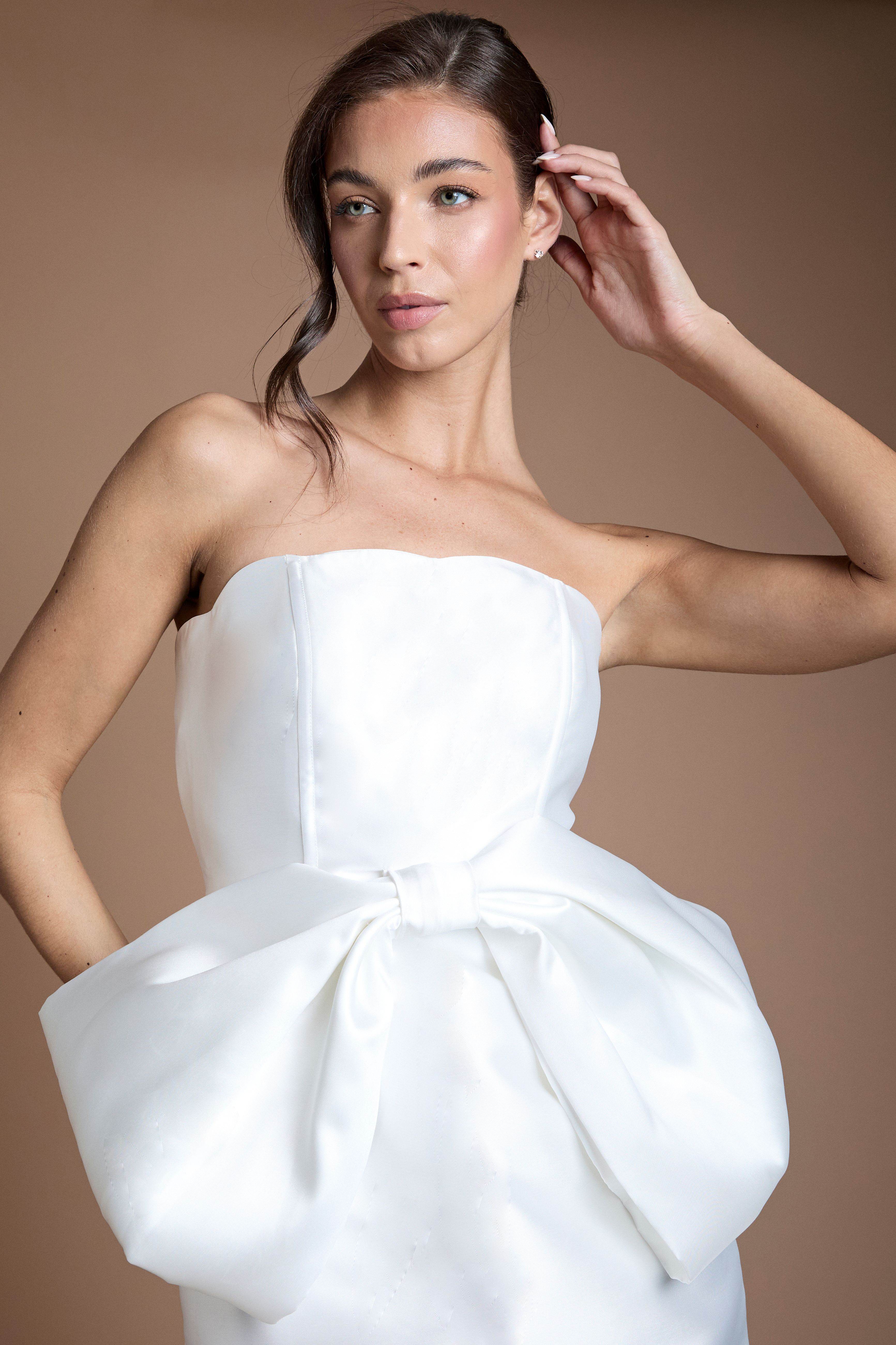 Coast Statement Bow Scallop Wedding Dress