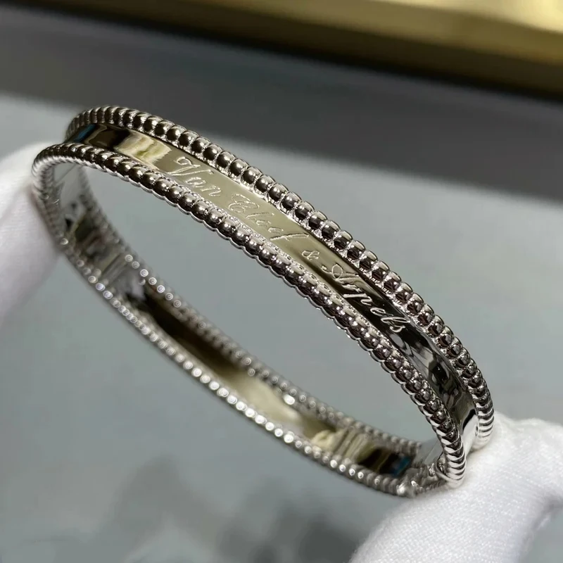 Van Cleef & Arpels bracelet