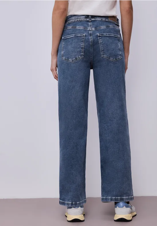 Wide Leg Jeans mit Gürteldetail
