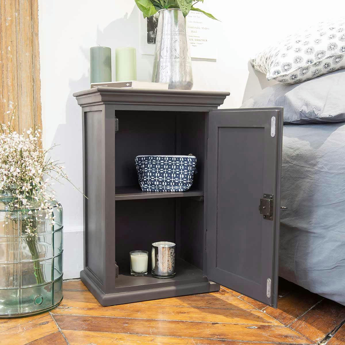 LÉANDRE - Table de chevet parisienne en pin