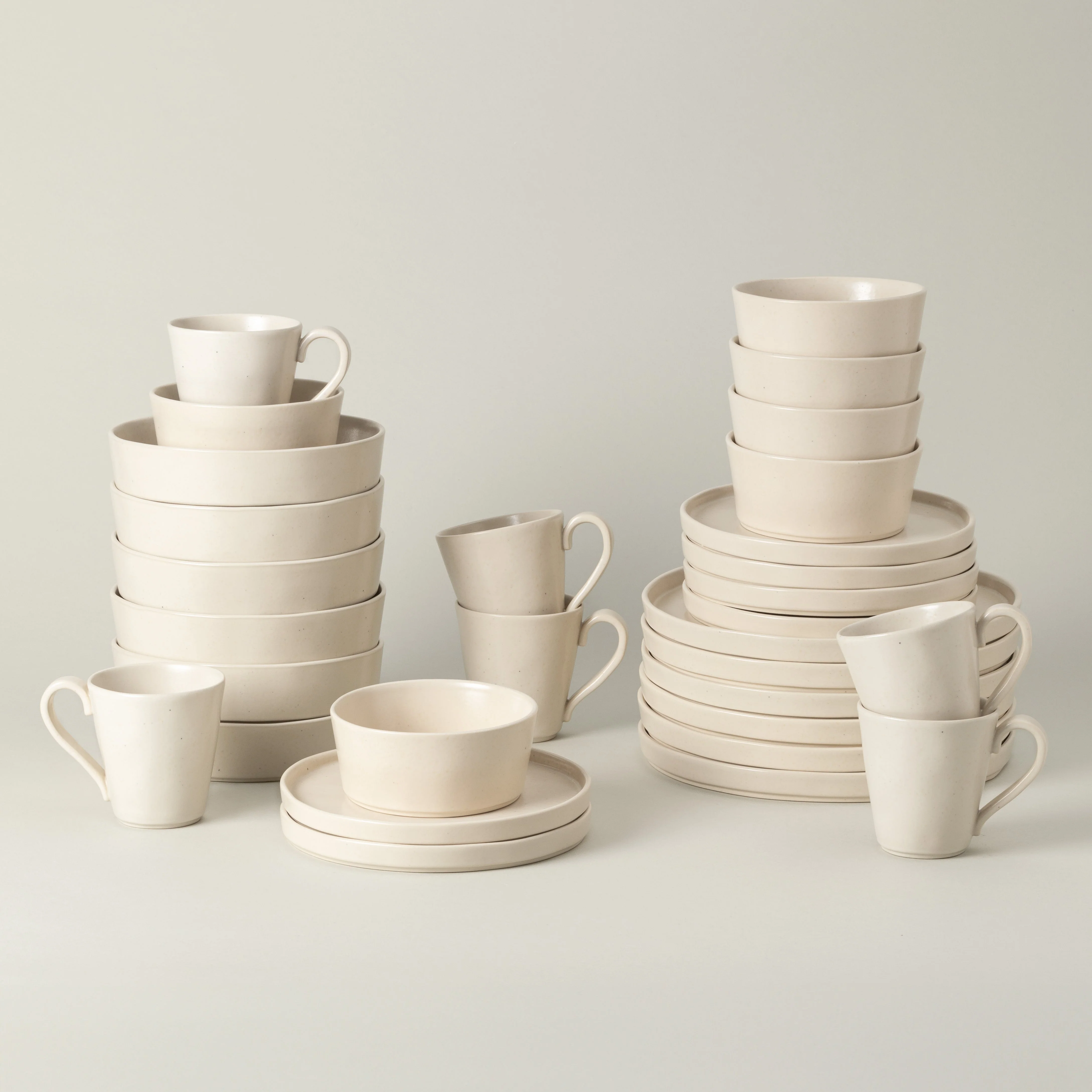 30-Piece Dinnerware Set with Mug Lagoa
