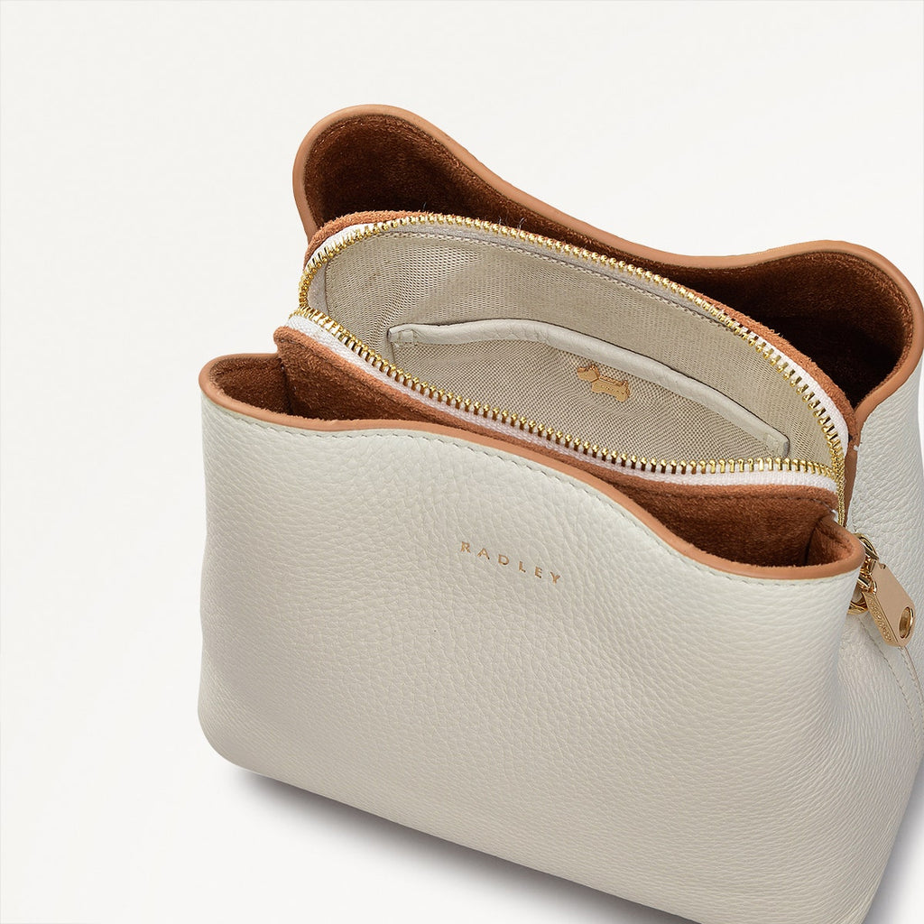 Dukes Place - Small Compartment Cross Body Bag