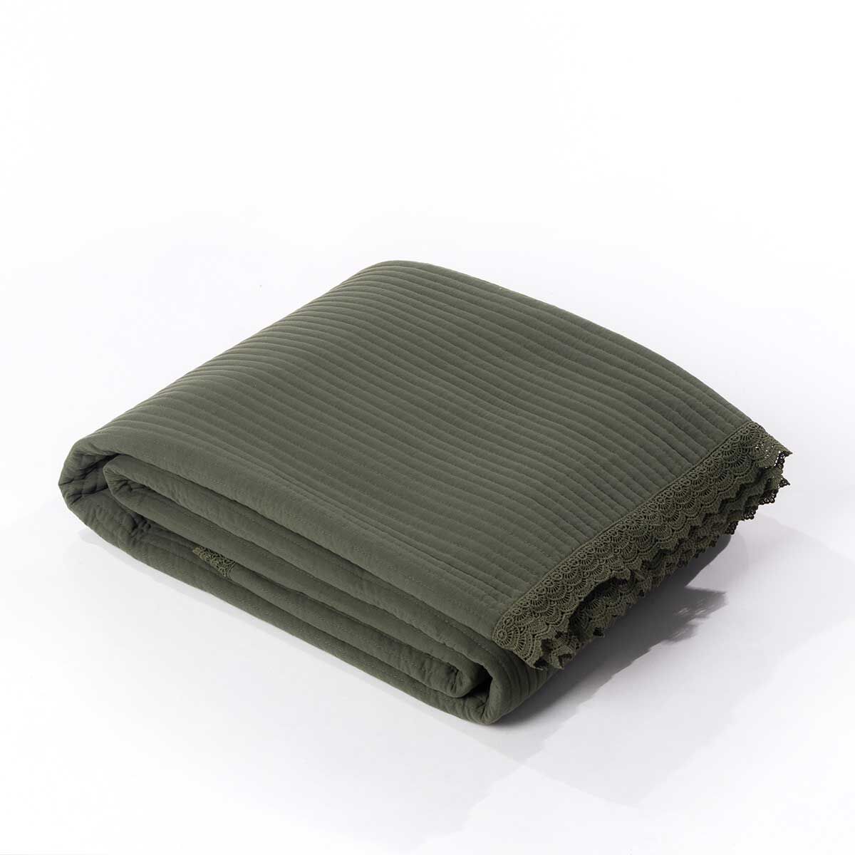 Edredão verde com folho rendado 220x240cm
