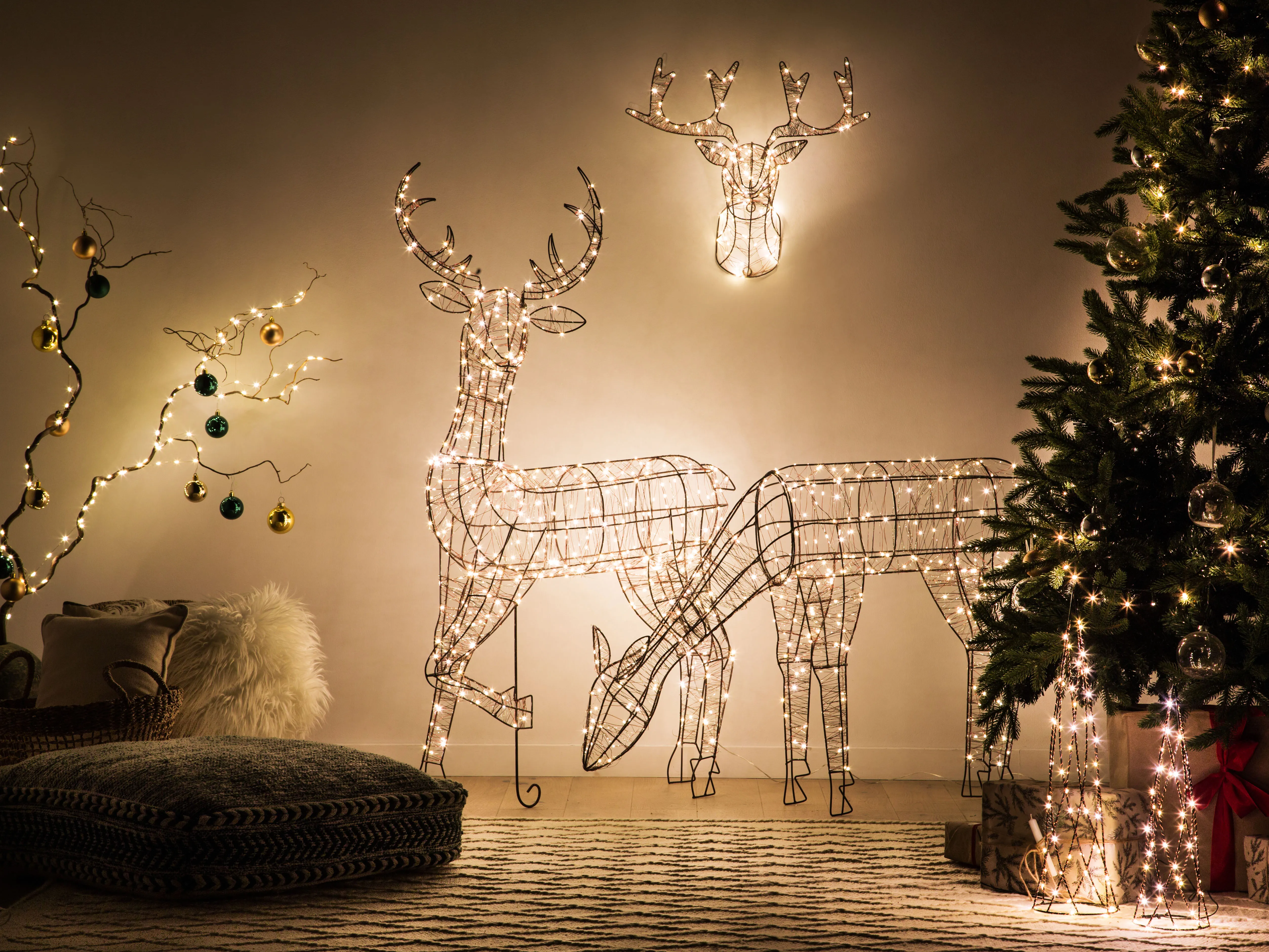 Outdoor Decoration LED MAHLATTI Reindeer 128 cm Black