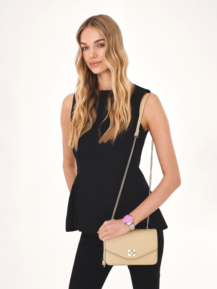 Beige accordion mailbag with flap