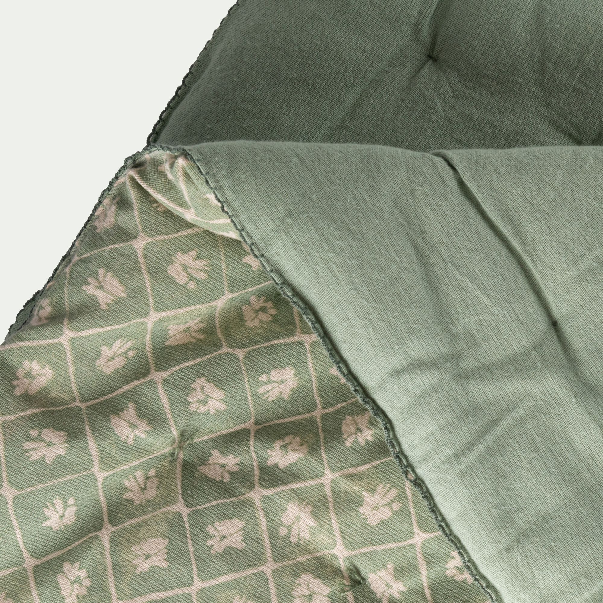 PIASTRE - Couvre lit finition croquet en coton 220x240cm - vert