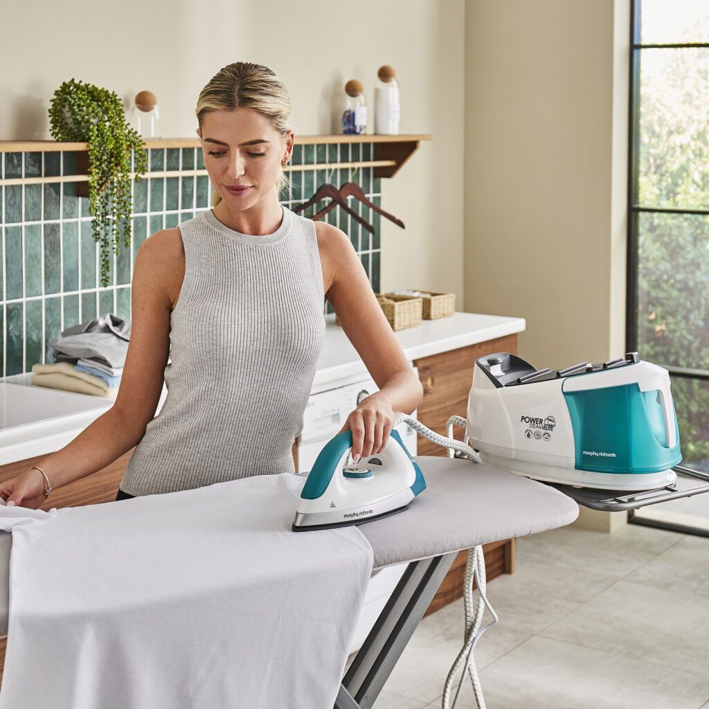 Morphy Richards Power SteamElite Steam Generator