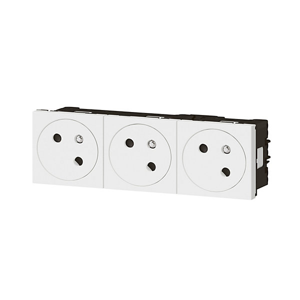 Mécanisme prise 2 pôles   terre Legrand Mosaïc blanc, 3 prises
