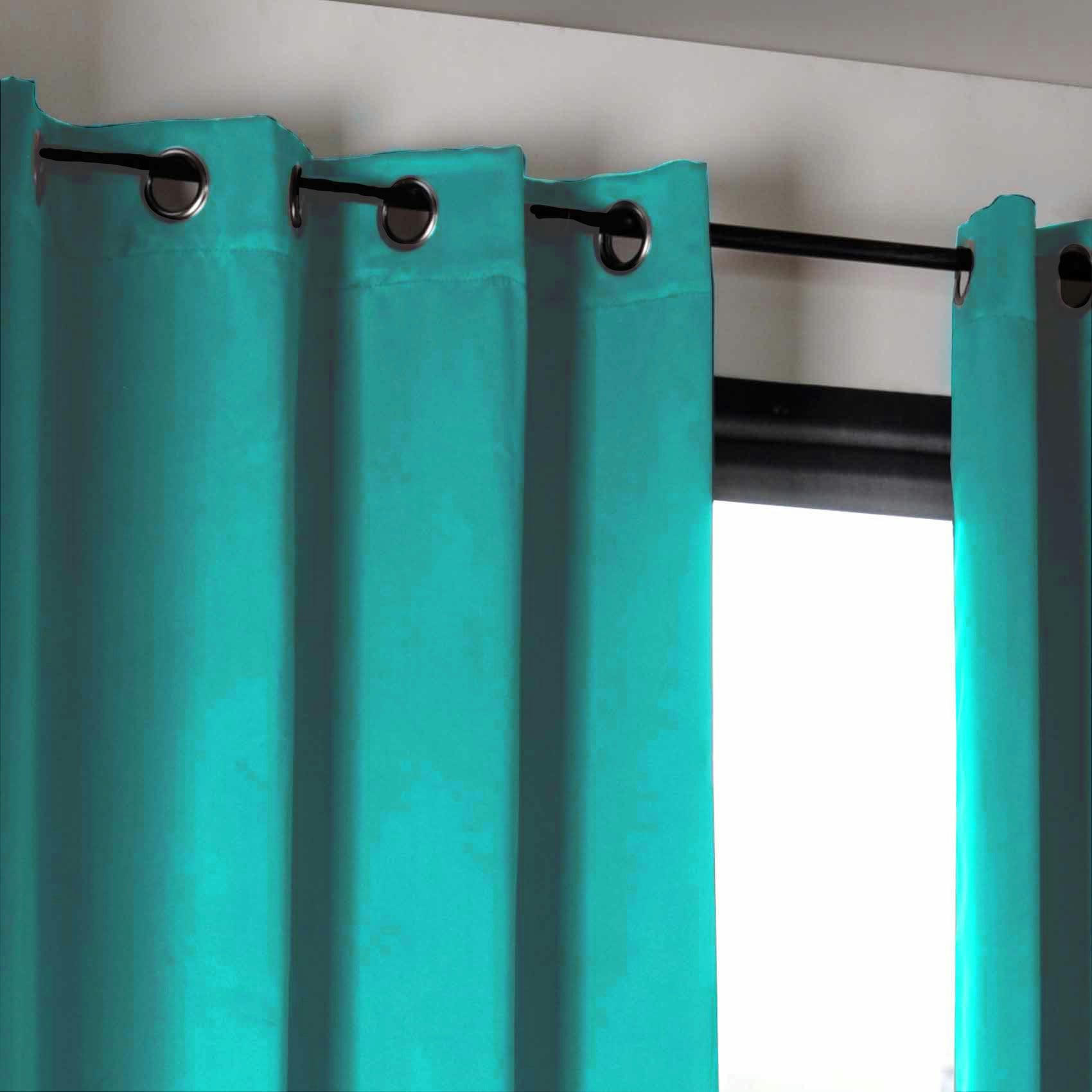 - Rideau occultant uni 210gr/m2 polyester céladon 135x180 cm