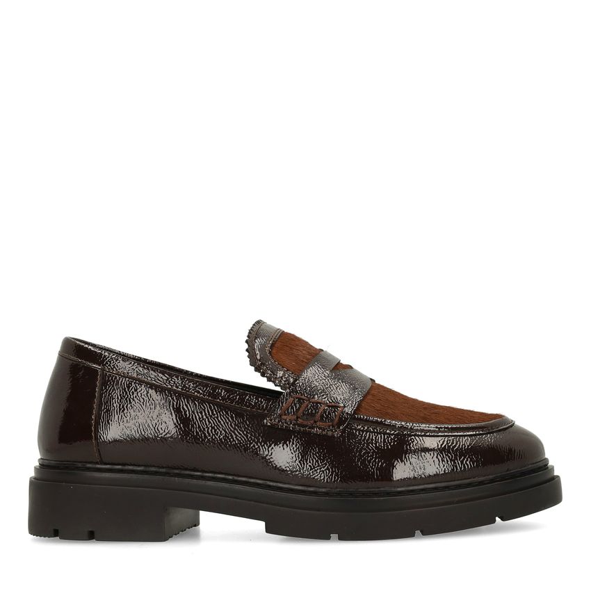 Manfield Bruine lakleren loafers met pony hair
