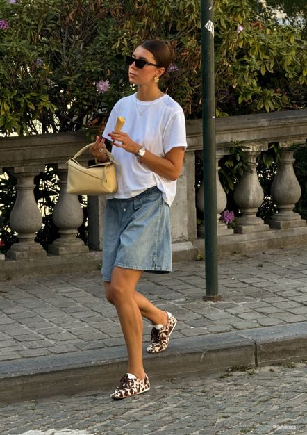 Cow print sneakers met roze en bruine veters