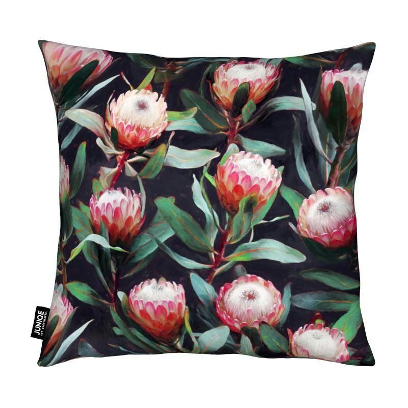 EVENING PROTEAS IN COLOR - Coussin en microfibre en rouge & vert 40x40