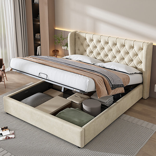 Lit 160x200 cm avec coffre et tête de lit haute capitonnée style Chesterfield en velours beige, cadre solide