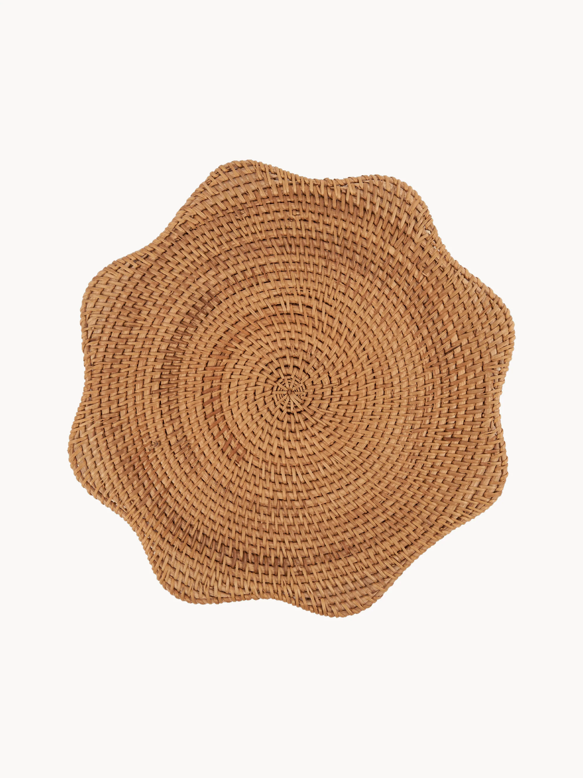 Handgefertigtes Rattan-Tischset Scallop