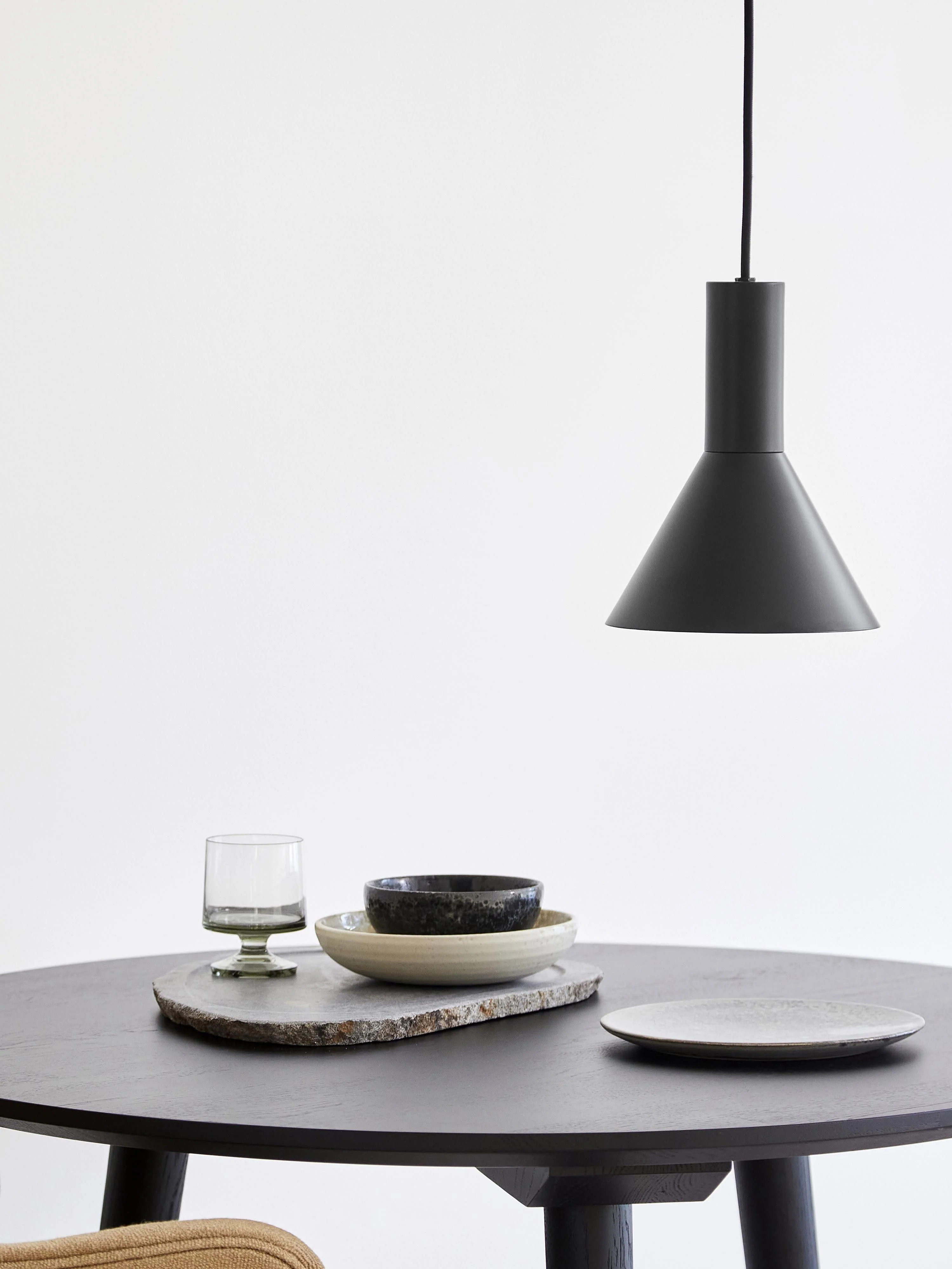 Kleine Design Pendelleuchte Lyss